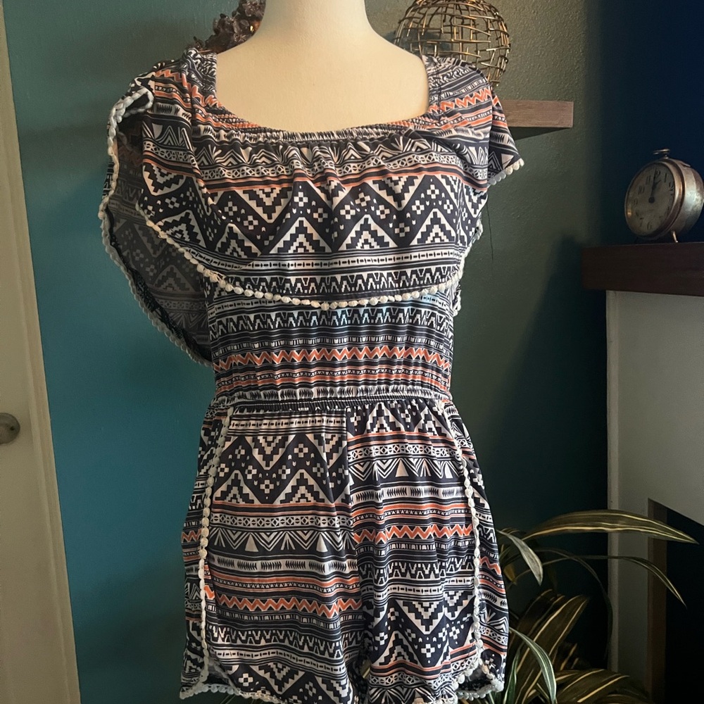 Rue21 Navy, White & Coral Printed Sleeveless Romper